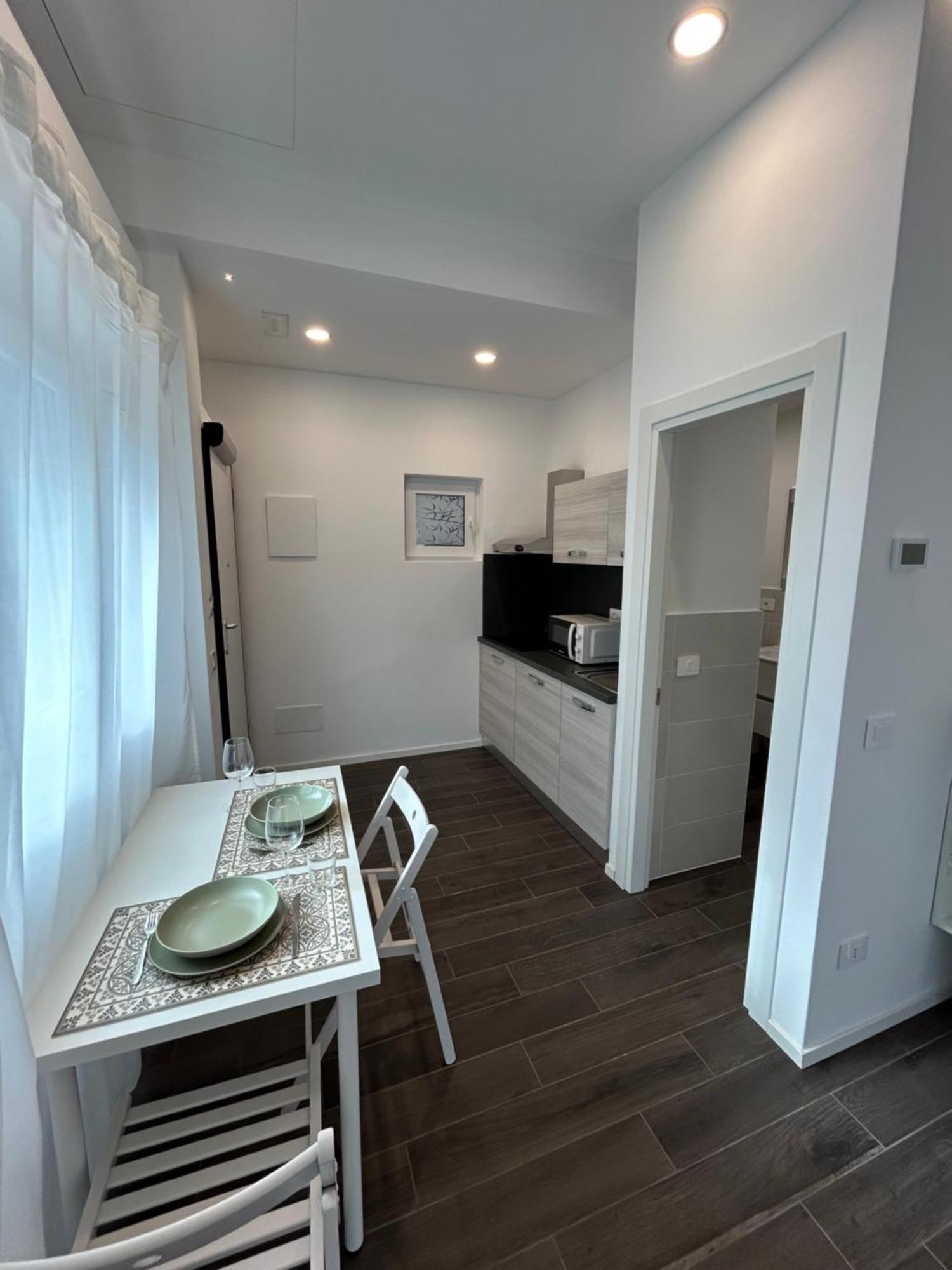 Lake Home Apartments Lipomo Exterior foto